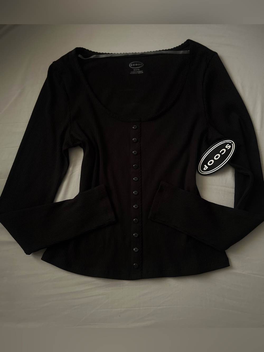 NWT Black Scoop long sleeve henley top. Size medium.
